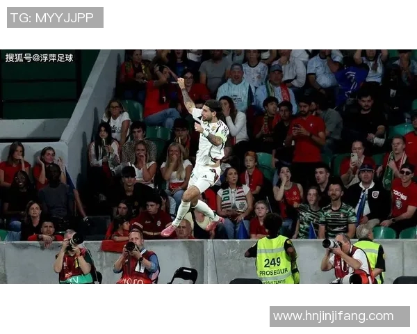 某足球明星在海外创立新国家引发全球关注与热议